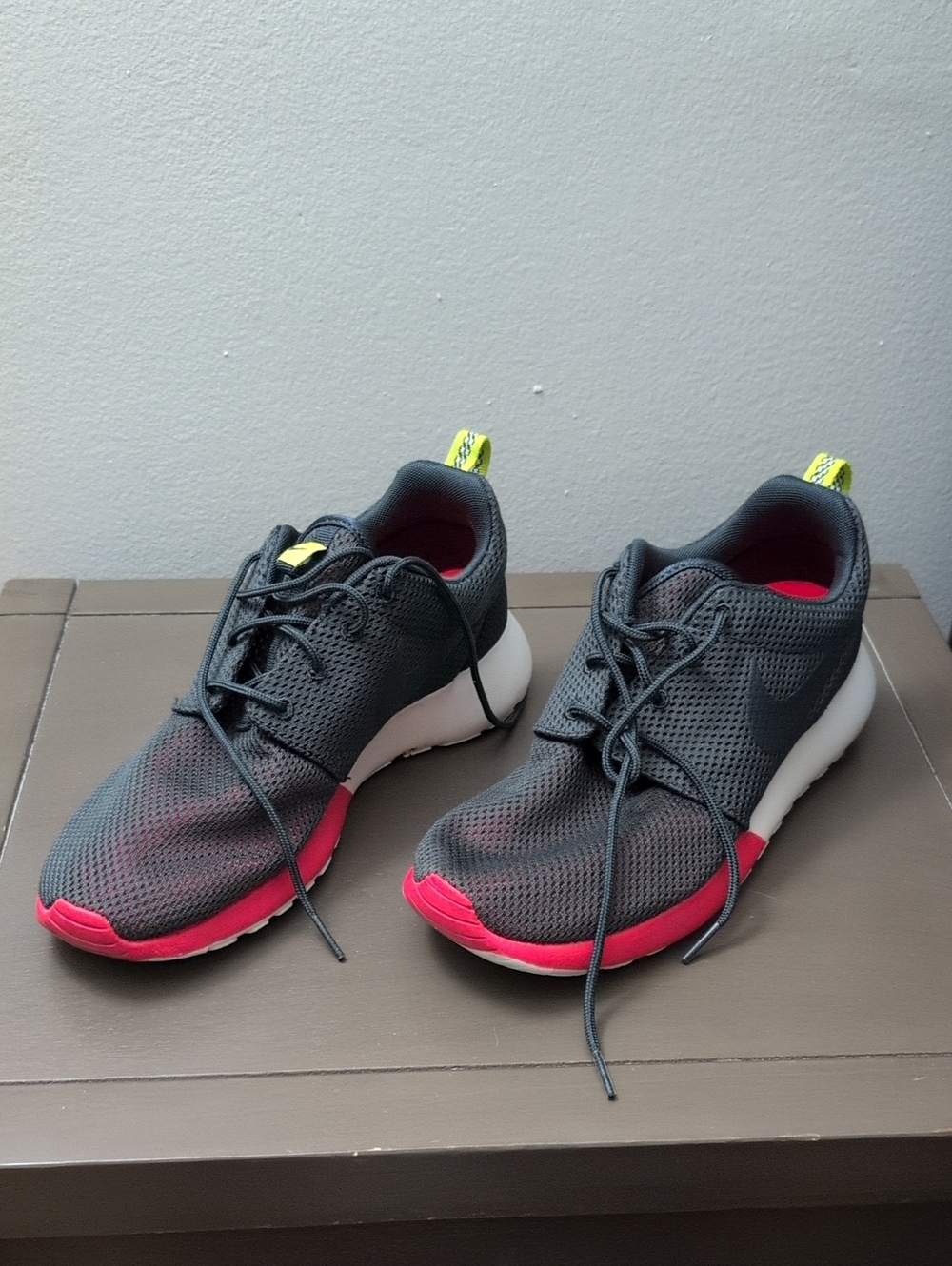 Nike Women’s Gray Mesh Sneakers with Pink and Neon Yellow Accents